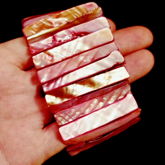 Pink iridescent shell bracelet - Picture 2 of 4